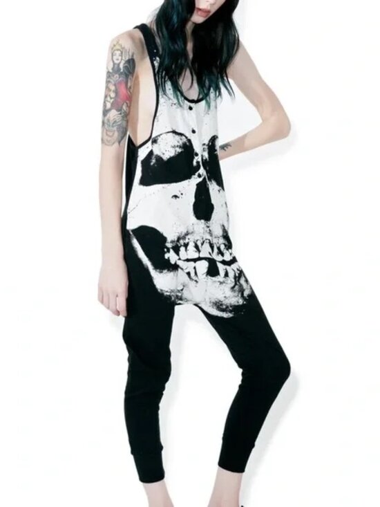 Iron Fist Loose Tooth Skull Romper L Pajamas Loungewear - Picture 2 of 6
